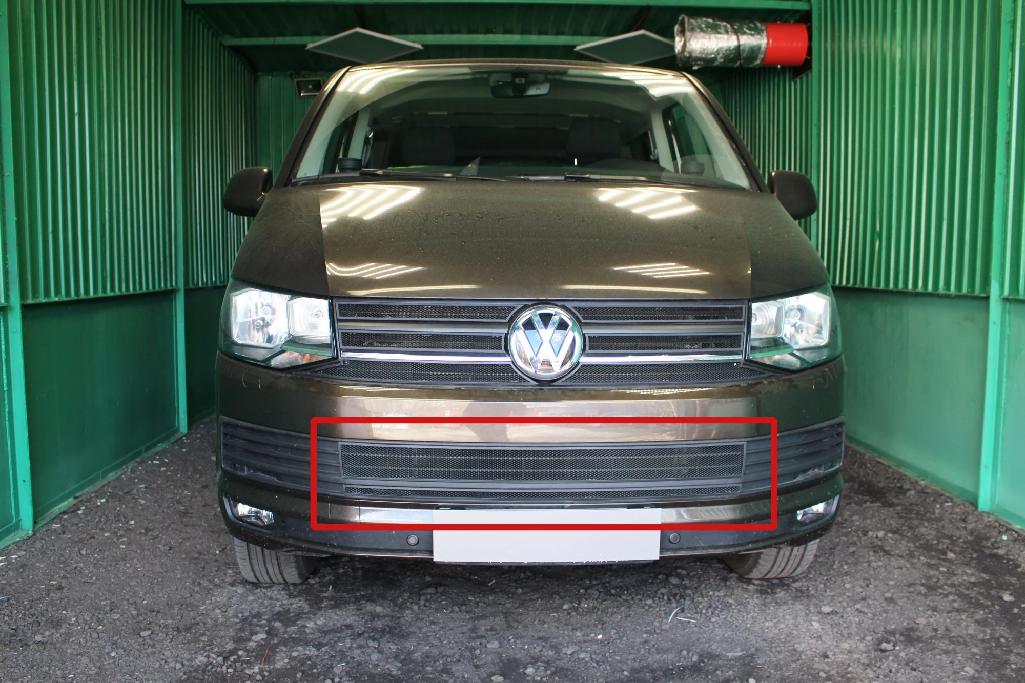 Защитная сетка радиатора низ 2 части для Volkswagen Caravelle T6