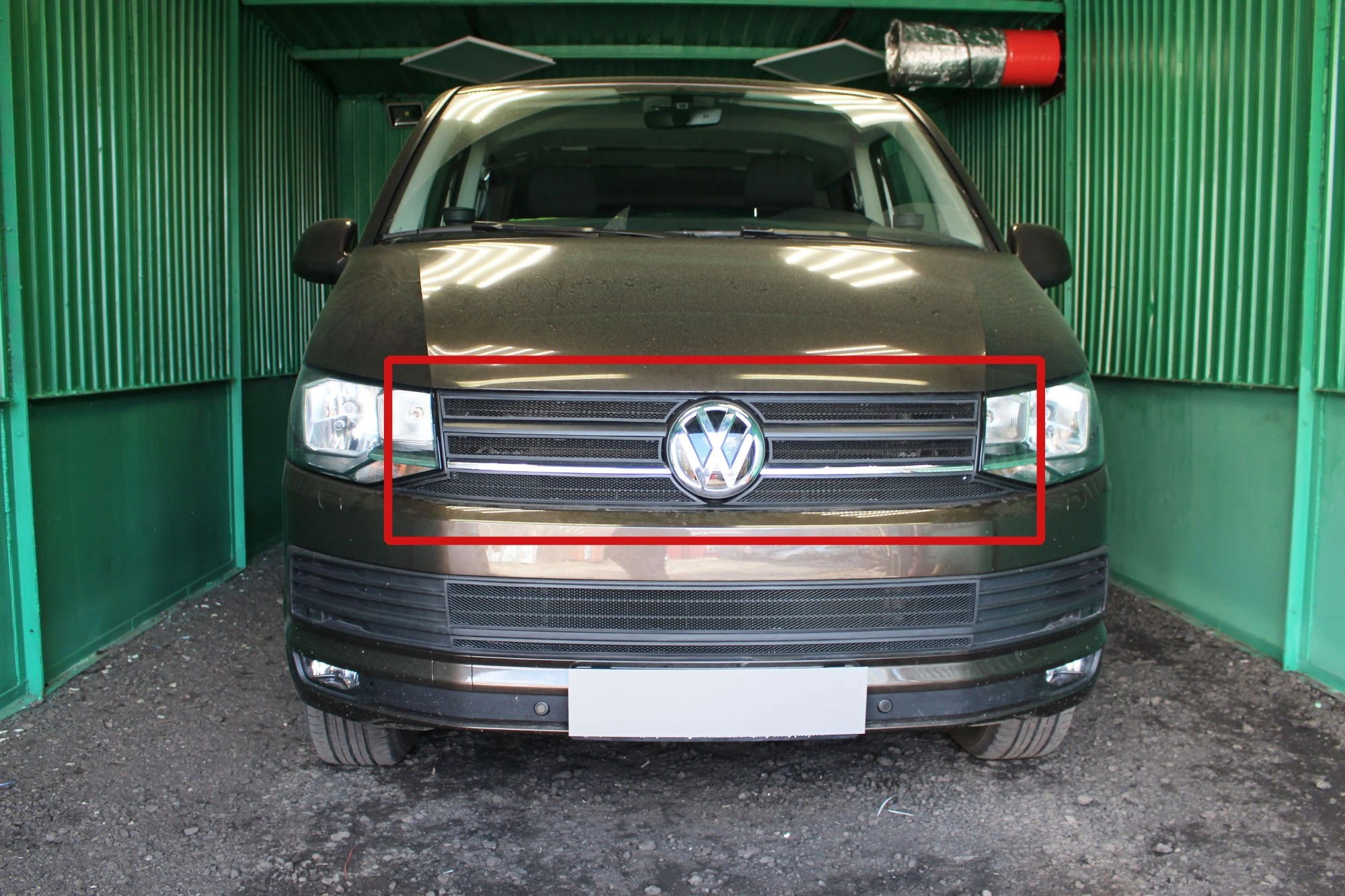 Защитная сетка радиатора верх 6 частей для Volkswagen Caravelle T6