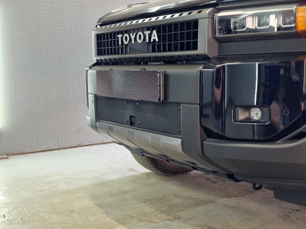 Зимняя заглушка радиатора к съемной сетке низ для Toyota Land Cruiser Prado 250 Series