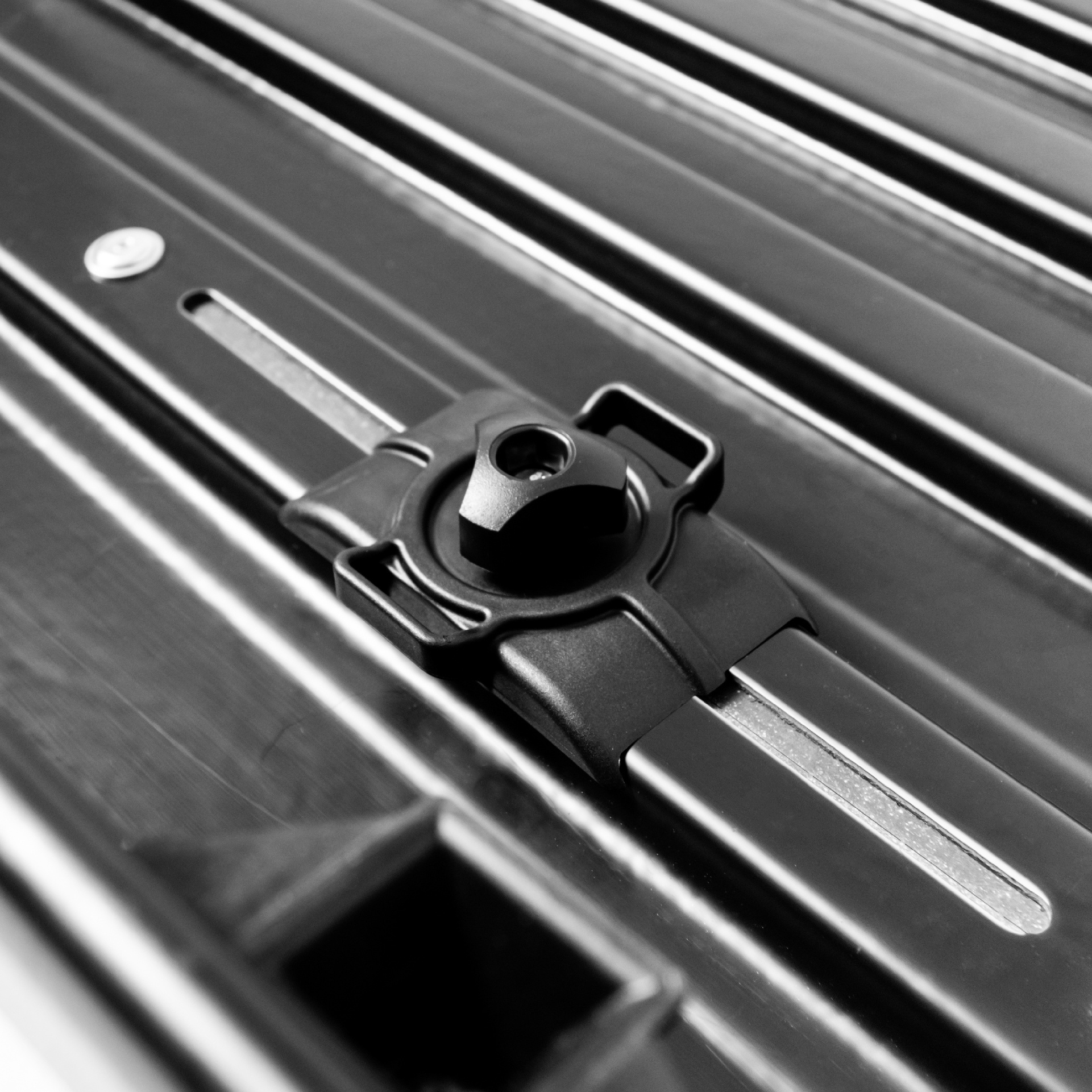 Автобокс LUX IRBIS 206 470L двустороннее открывание