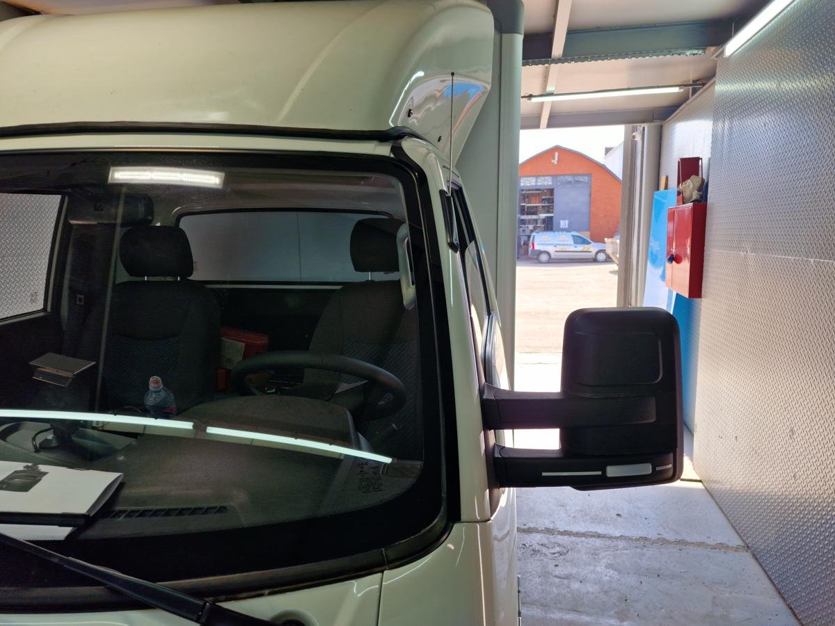 Водосток лобового стекла Премиум для Sollers Argo