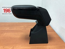 Подлокотник модельный ARM-2 Black с USB-розеткой для Nissan Almera III (G15)