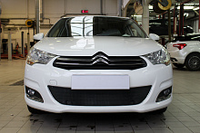 Защитная сетка радиатора низ с парктроником для Citroen C4 II